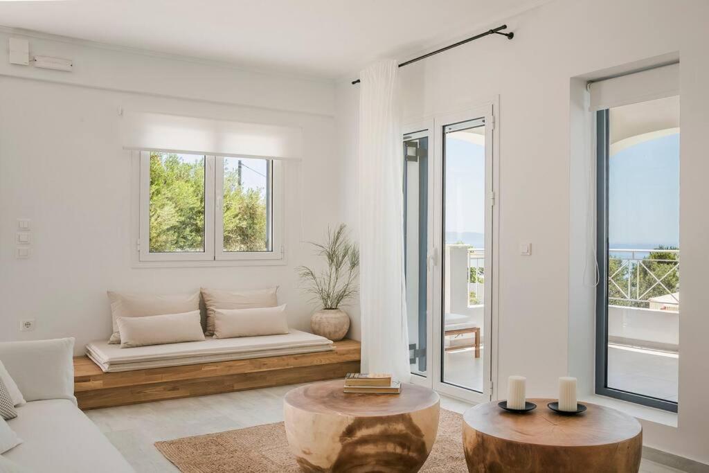 Lourdas White Villa Lourdata  Exteriör bild
