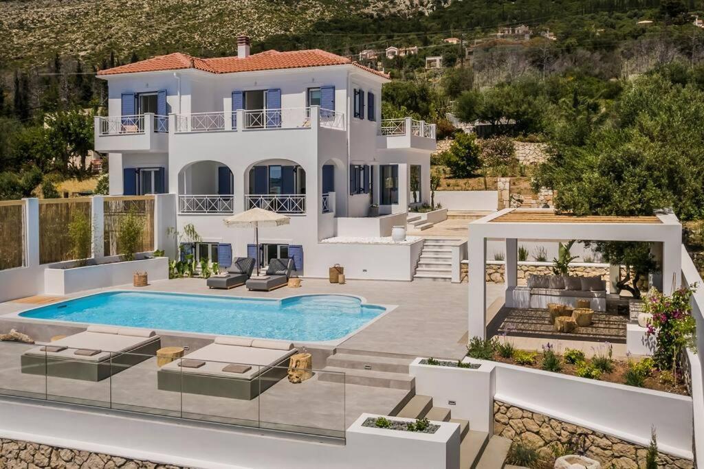 Lourdas White Villa Lourdata  Exteriör bild